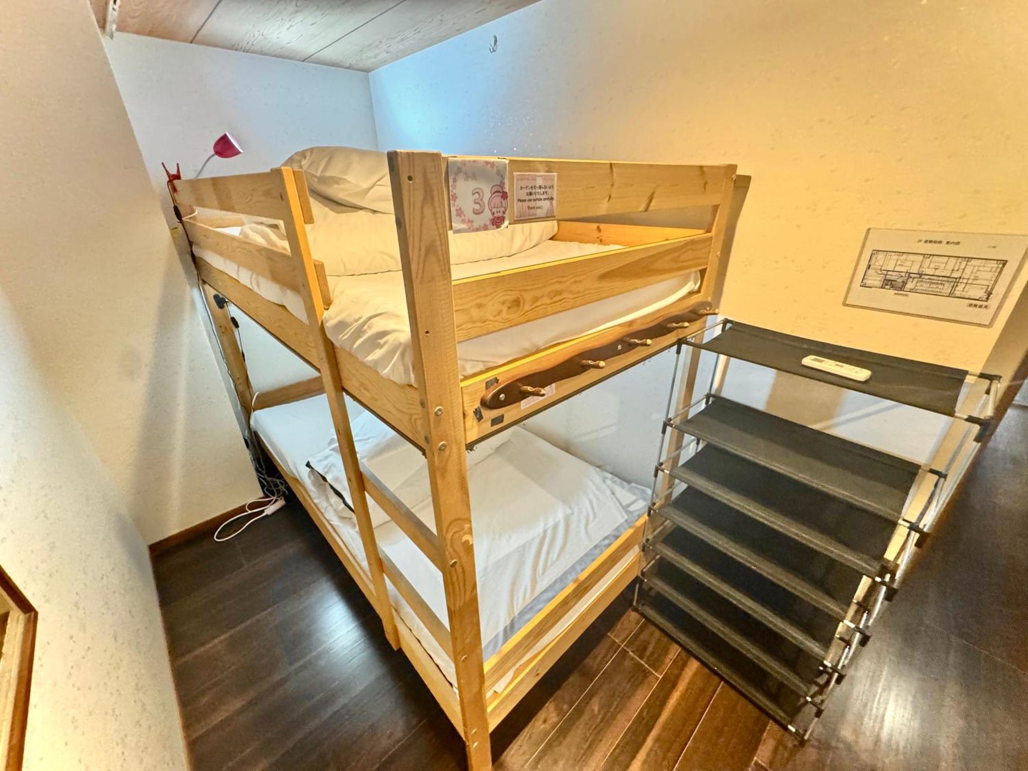 Osaka Guesthouse Sakura חדר תמונה